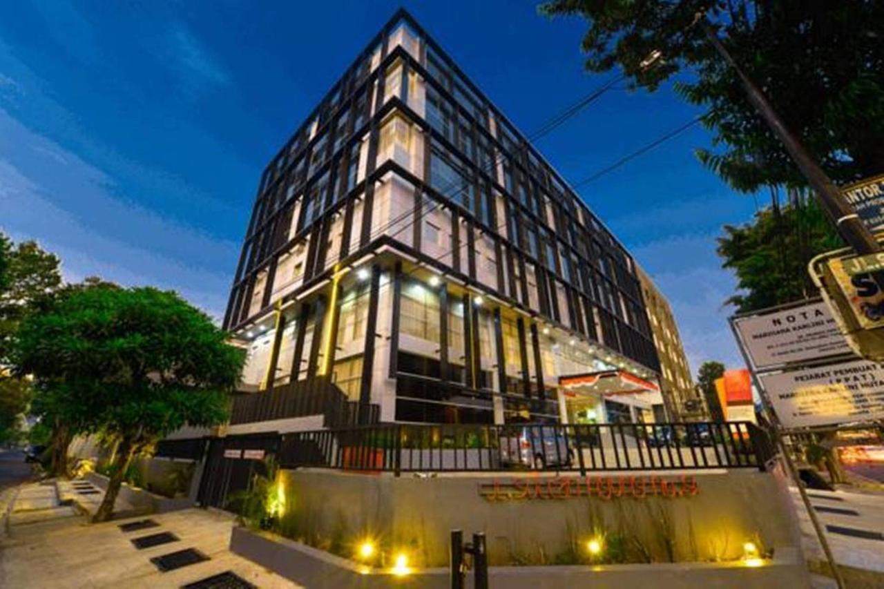 D'Hotel Jakarta Exterior foto