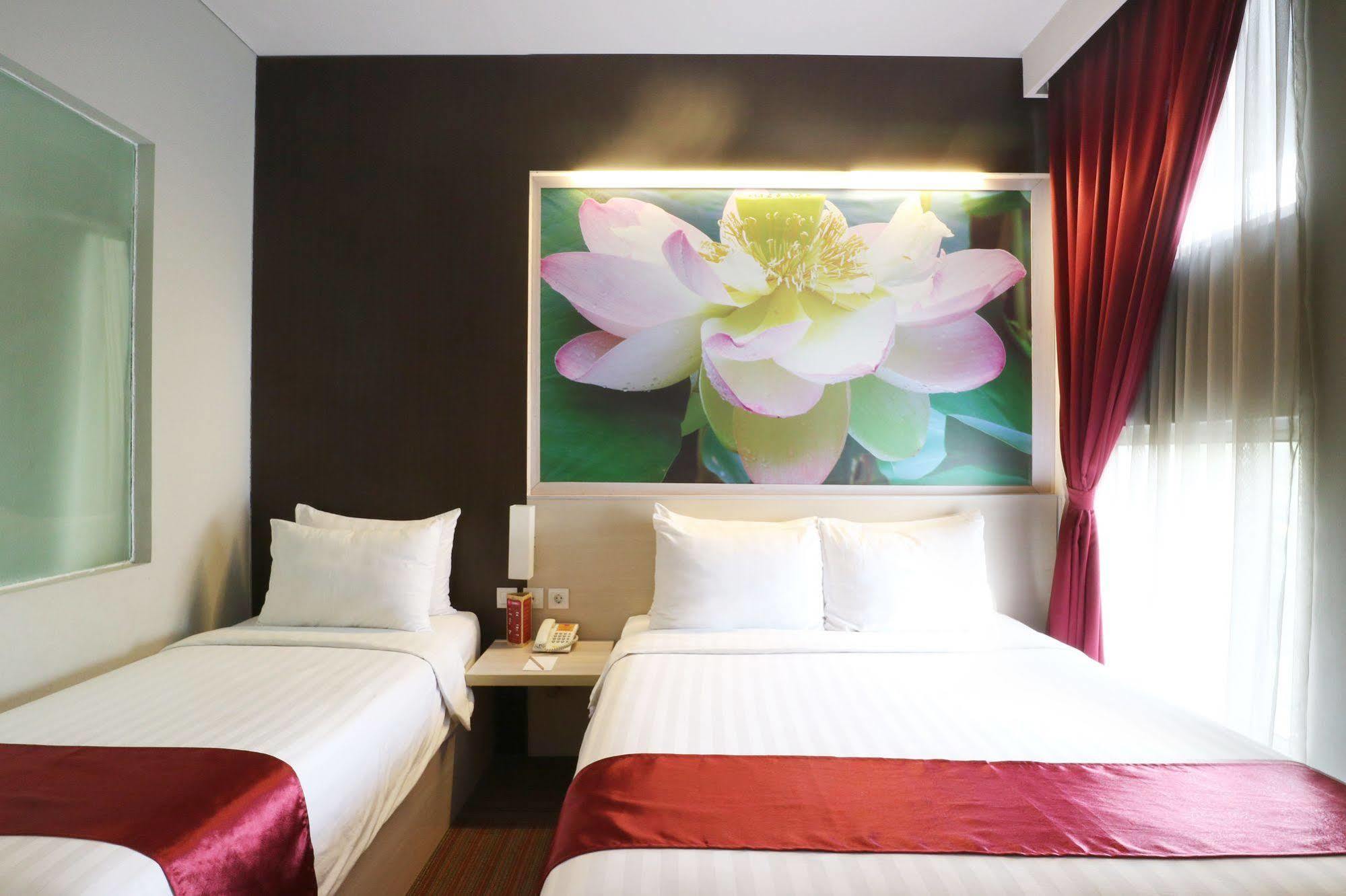 D'Hotel Jakarta Exterior foto