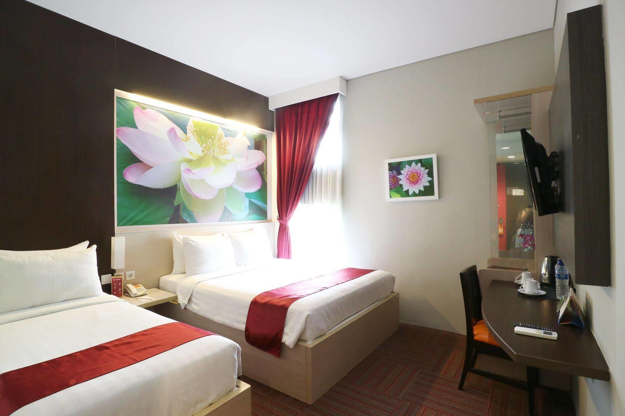 D'Hotel Jakarta Exterior foto